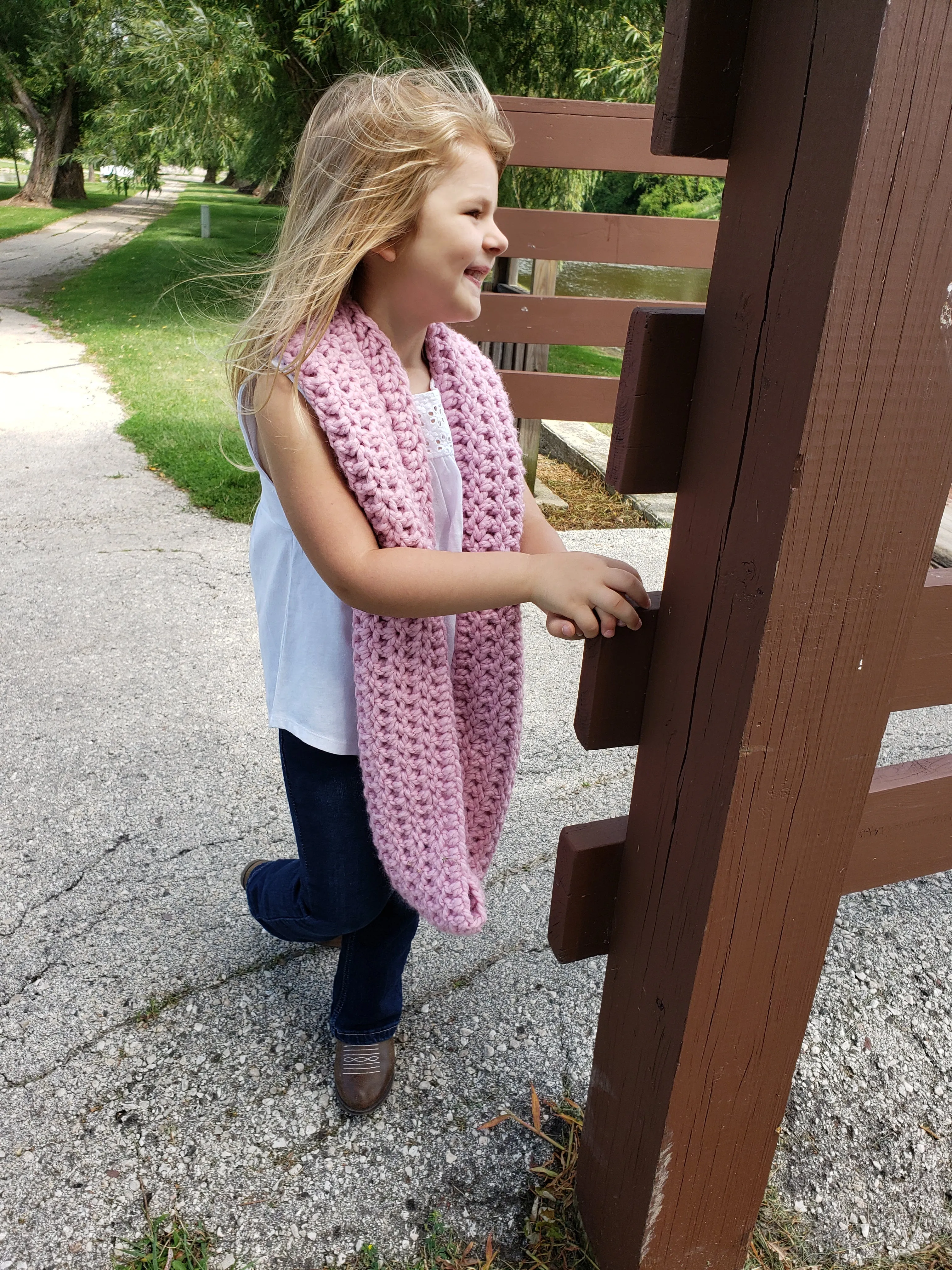 Bubblegum pink infinity cowl winter scarf