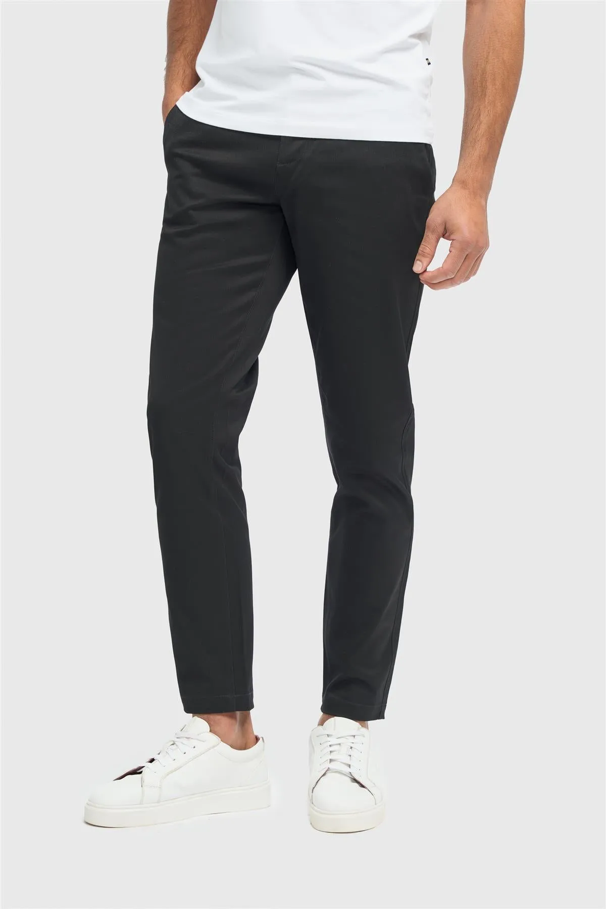 Dakota Chino Black