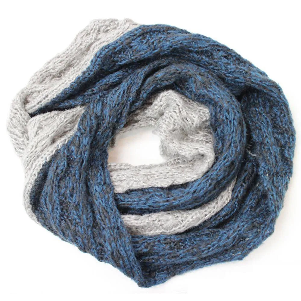 Lightweight Infinity Knit Muffler-Light Grey/Blue