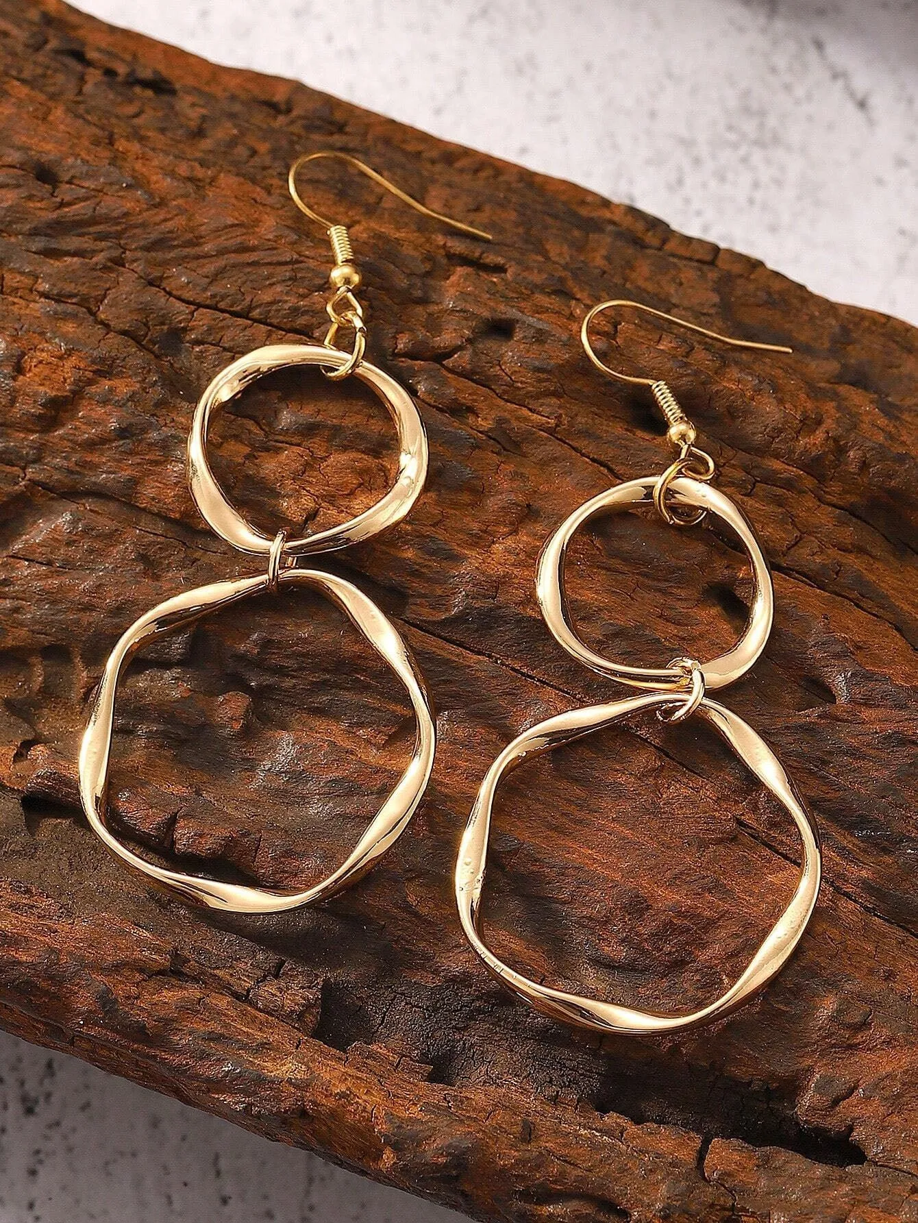 Reriti Twisted Infinity Dangle Earrings - Gold